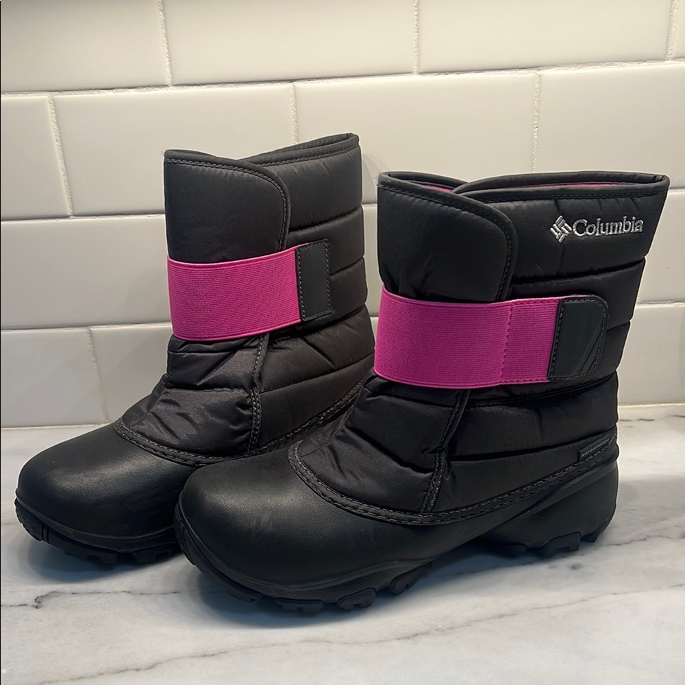 Columbia Black and Pink Winter Boots New without tags